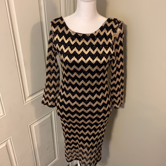 Black and Gold dress - Picture 2 of 15